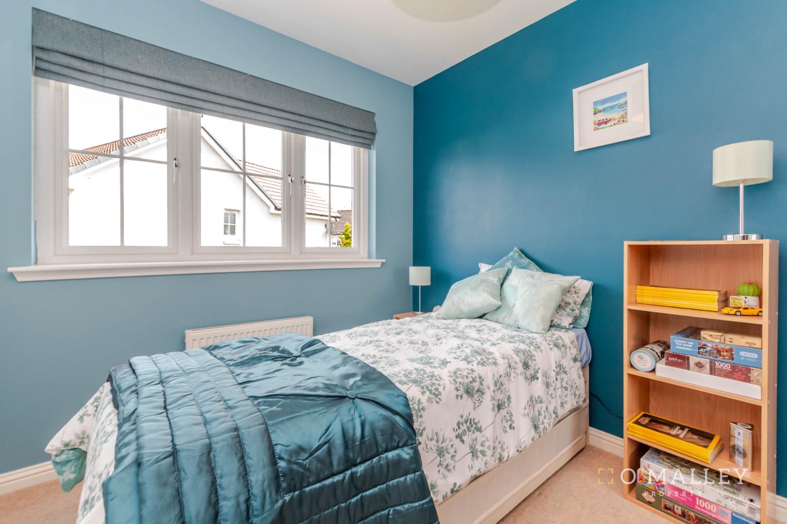 82Sparow_Bedroom2_01.jpg